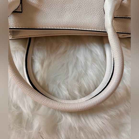 Hamilton Elegant Cream Medium Leather Satchel with Gold Accents hard wear - Picture 8 of 14